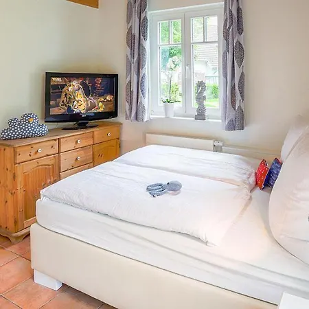 בית נופש Seepferdchen, 10a, Haus Ruegen 10a *